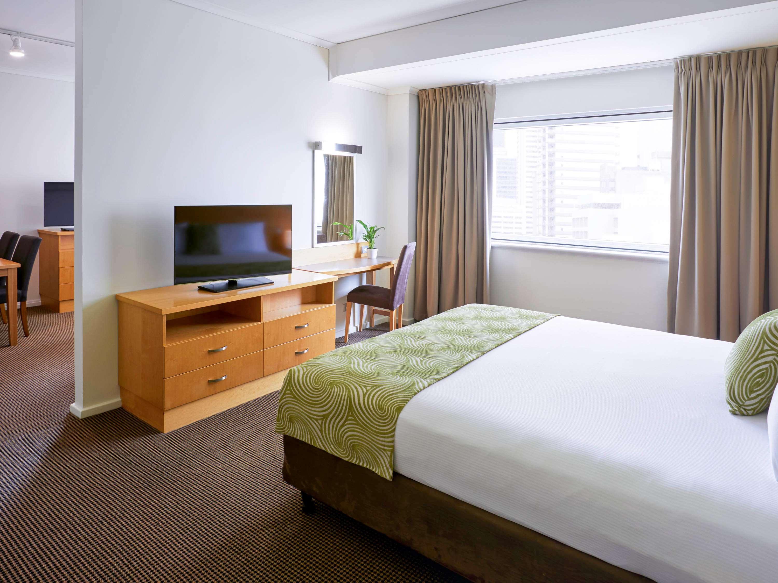 Novotel Perth Langley Eksteriør bilde