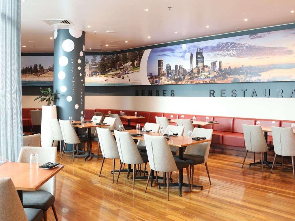Novotel Perth Langley Eksteriør bilde