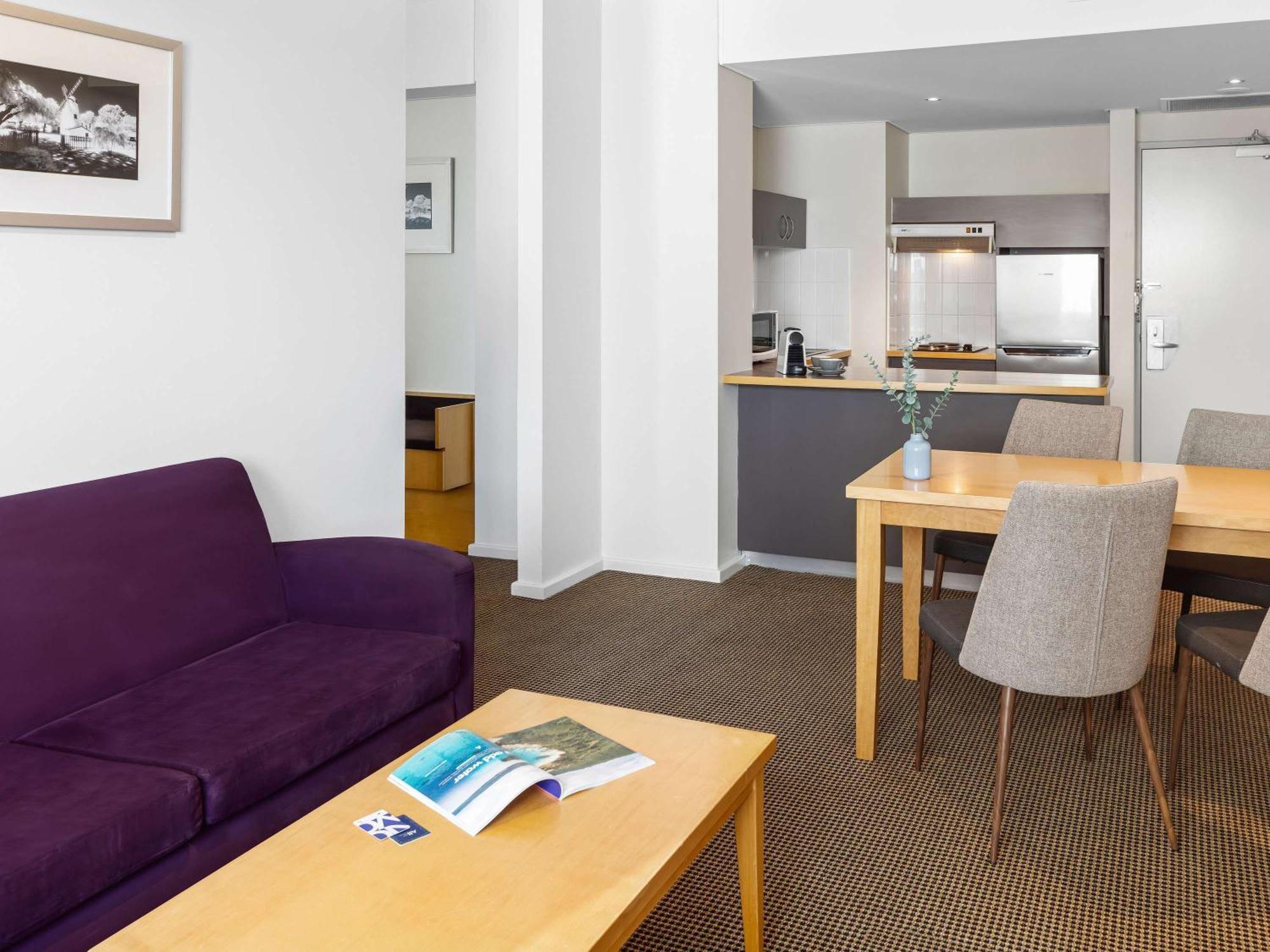 Novotel Perth Langley Eksteriør bilde