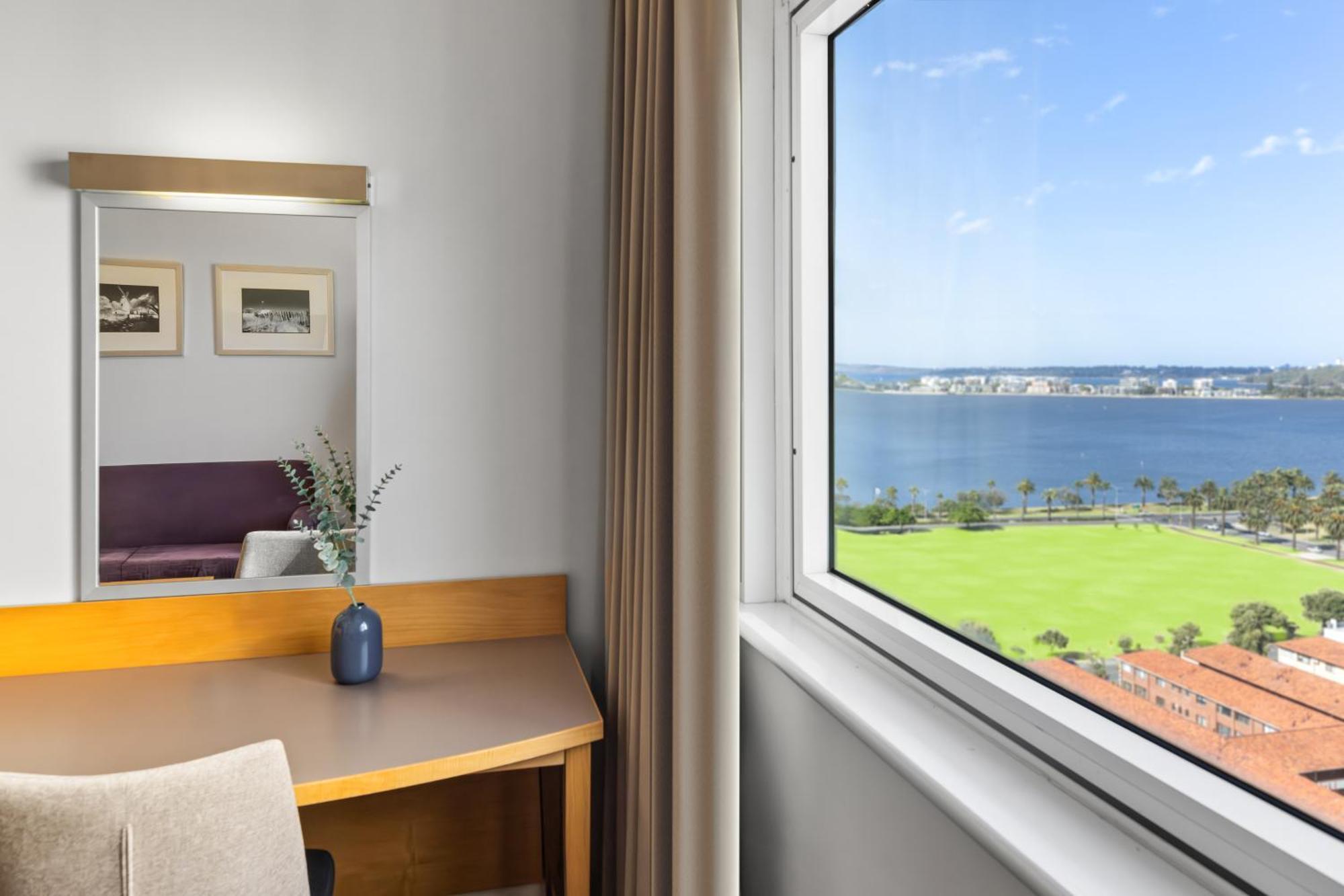 Novotel Perth Langley Eksteriør bilde